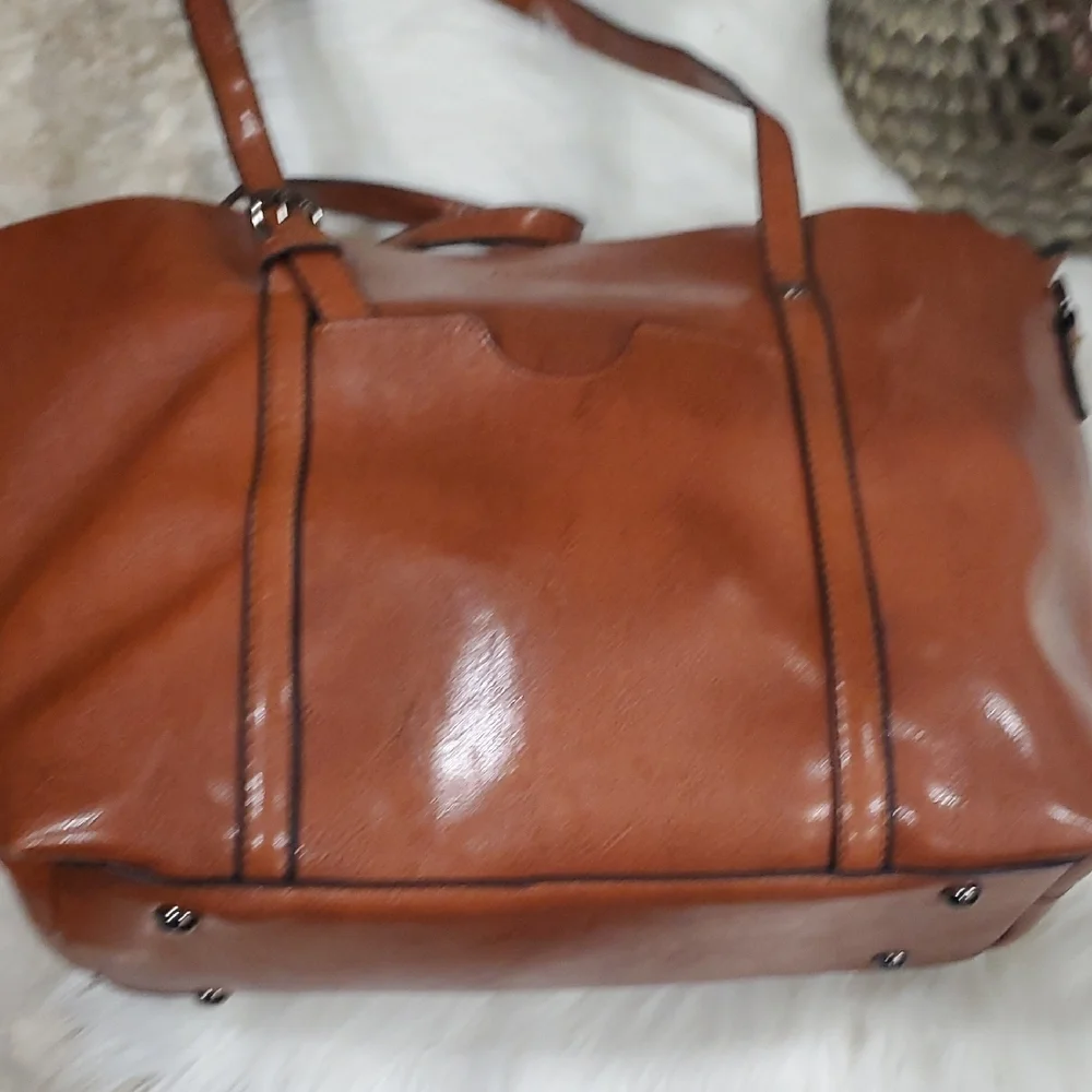 Acelure Leather Tote Bag in Rich Brown - Picture 7 of 16